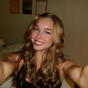 Meet your Posher, Carly